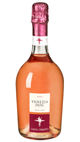 Venezia Doc, is a tribute to a perfect blend of history and places. The history of the Republic of Venice, the Queen of the Seas, which dominated the Mediterranean. The places of the hinterland, which, from 1600 onwards, began to interest noble Venetian families who recovered its ancient farming traditions